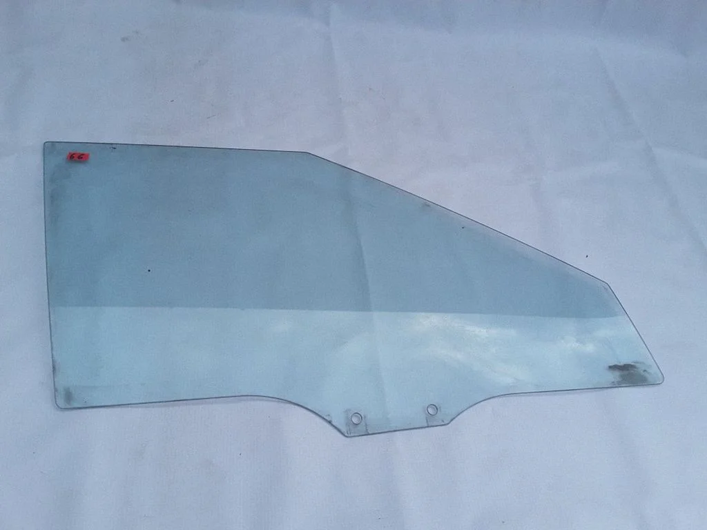 Esiukse põhiklaas (neljaukselise) 43R00011