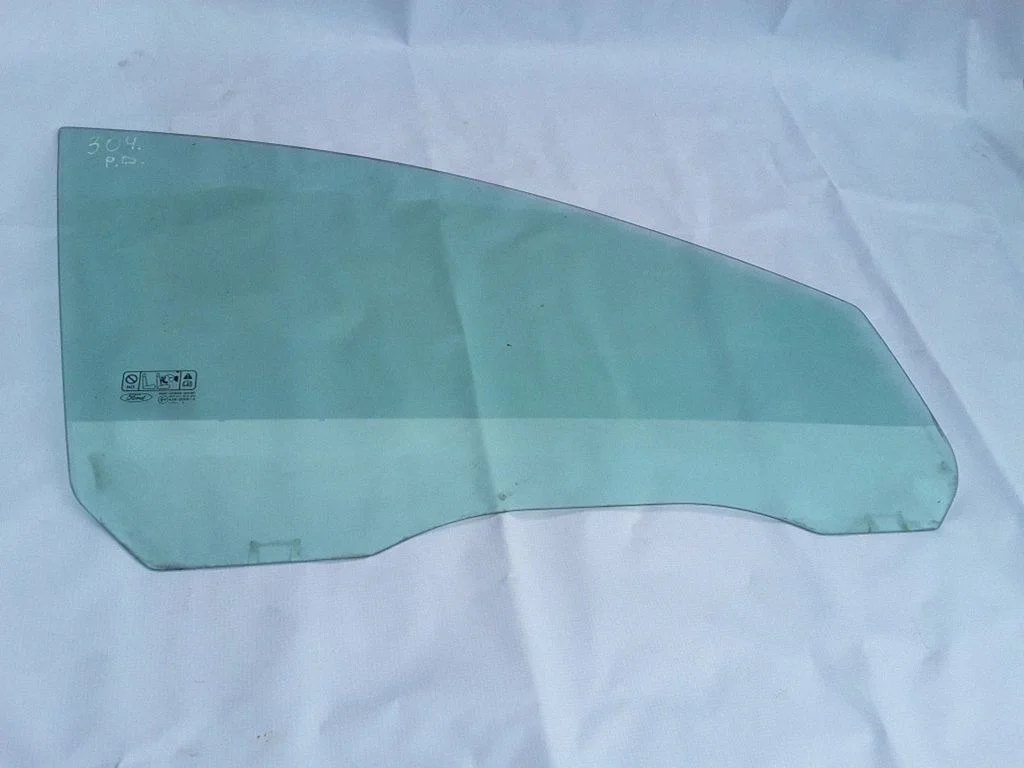 Front door window glass four-door 43R000016