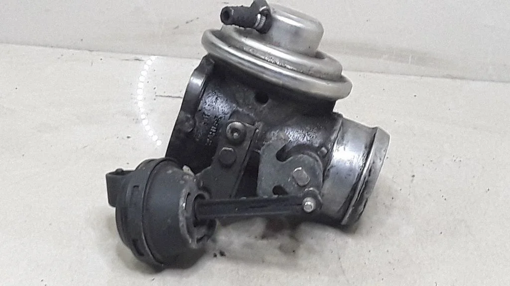 EGR valve – Volkswagen Golf IV (1998-2005)
