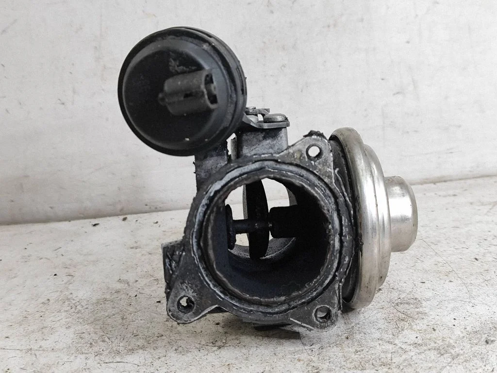 EGR valve – Volkswagen Passat B5 (1997-2000)