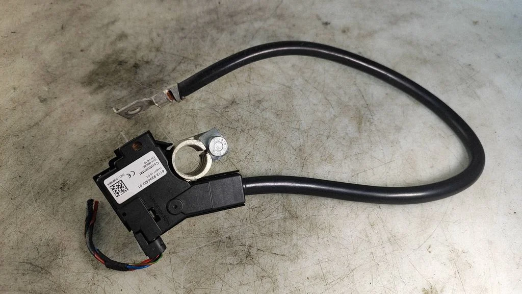 Negative earth cable (battery) – BMW 5 Series F10 F11 (2009-2016)