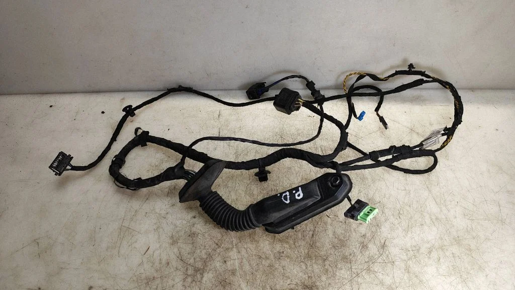 Esiukse juhtmestik – Mini Cooper Countryman R60 (2011-2016)