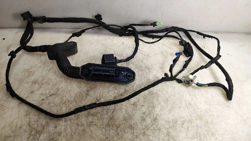 Front door wiring loom – Mini Cooper Countryman R60 (2011-2016)