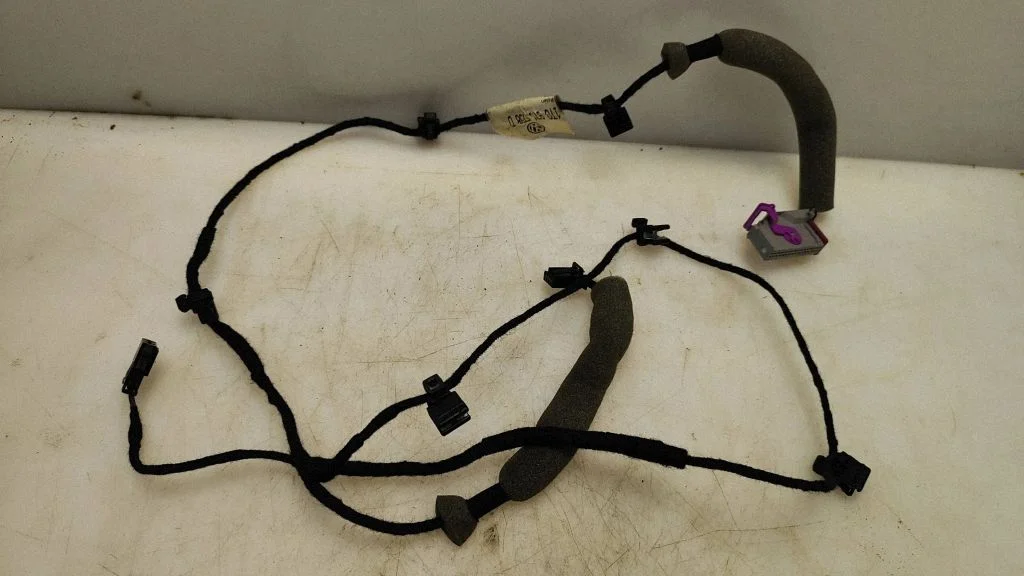 Esiukse juhtmestik 1T0971558D