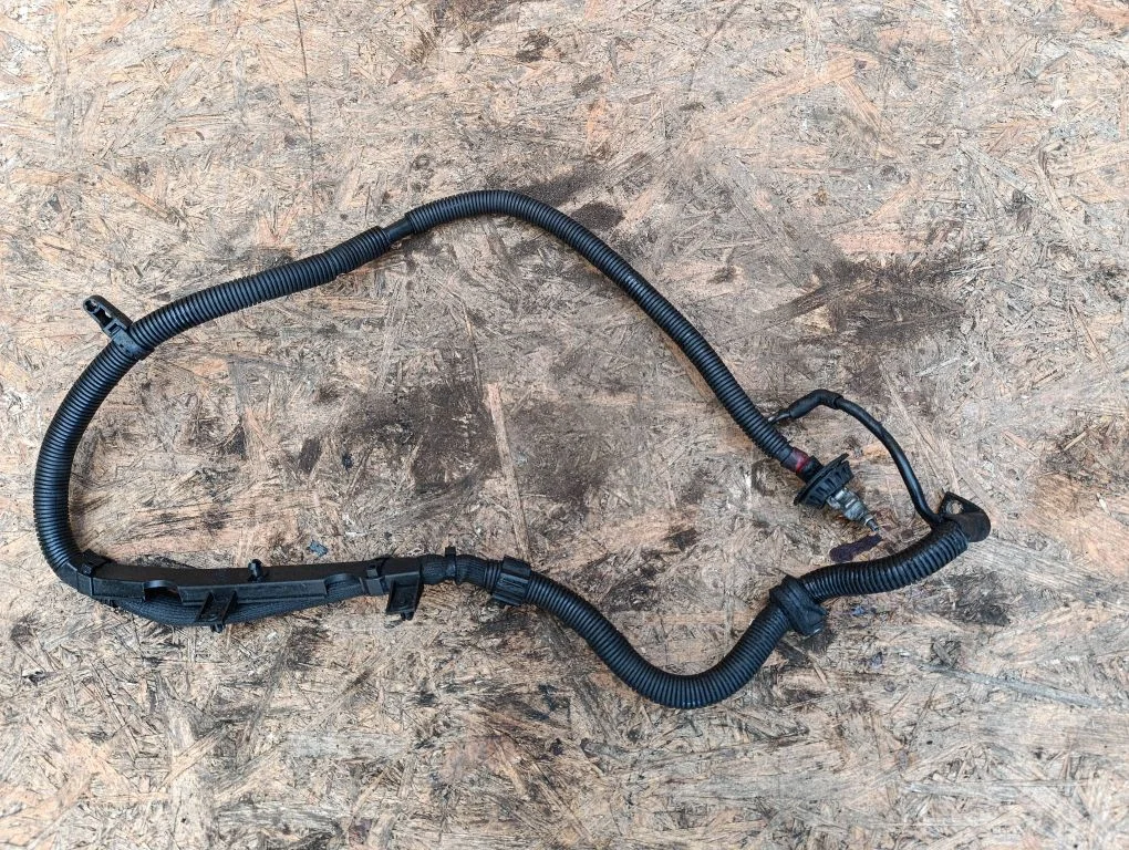 Positive cable (battery) – Audi A4 S4 B7 8E 8H (2005-2008)