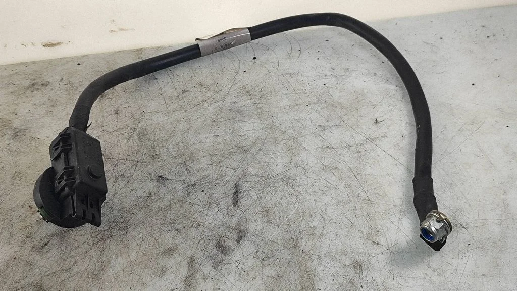 Positive cable (battery) – Mercedes-Benz E-Class W212 (2009-2016)