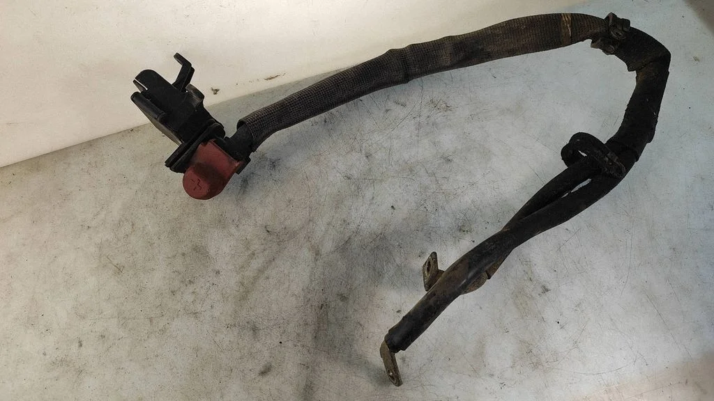 Positive cable (battery) – Volkswagen Phaeton (2002-2016)