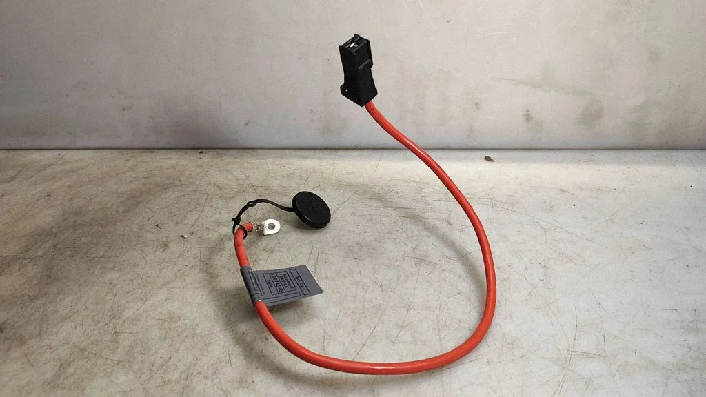 Positive cable (battery) – BMW 3 Series E90 E91 (2005-2012)
