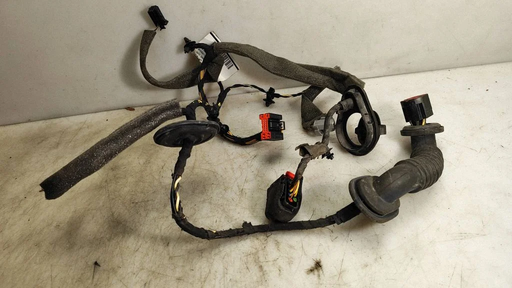 Rear door wiring loom 30724271