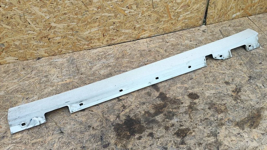 Sill A2126900740