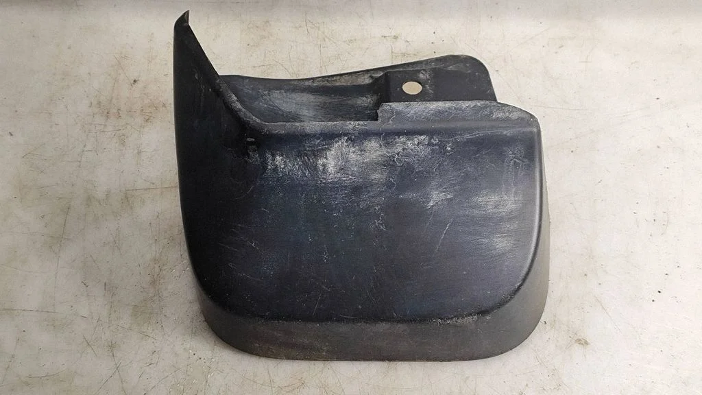 Tagumine porikaitse – vasak