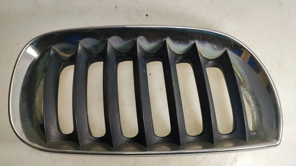 Front grill 3402910