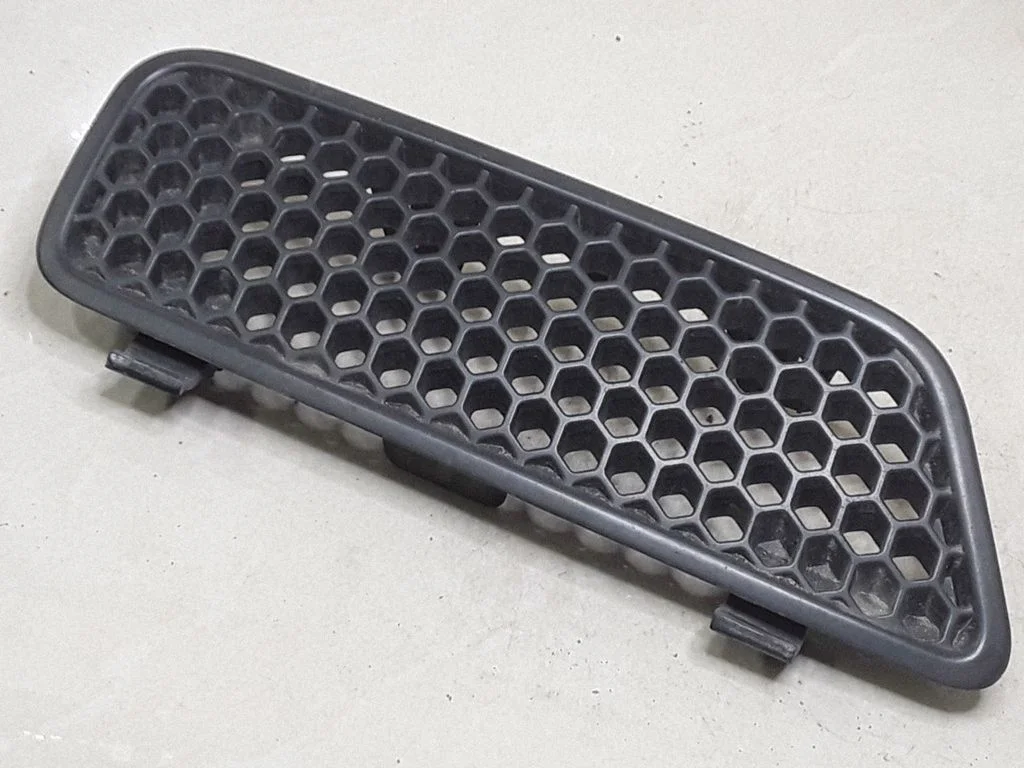 Front grill 7700428467
