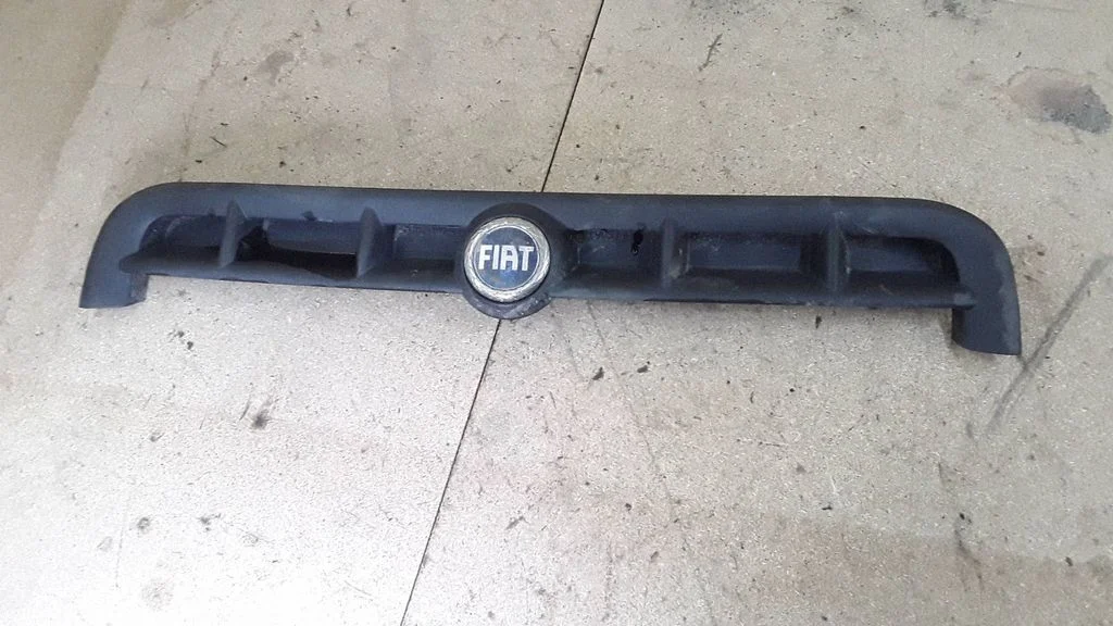 Front grill 735268388 – Fiat Doblo (2000-2009)