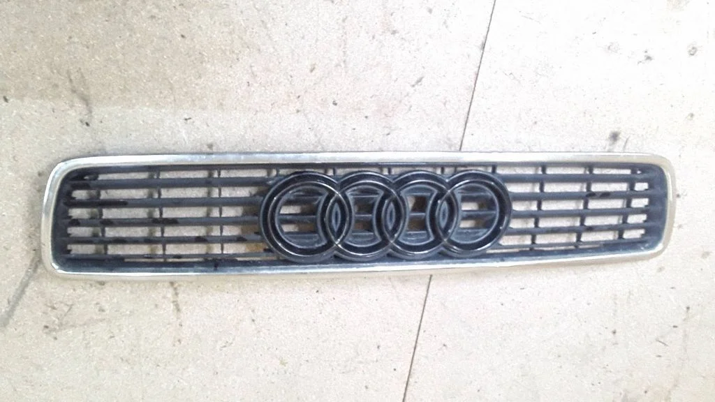Front grill – Audi A4 S4 B5 8D (1994-1999)