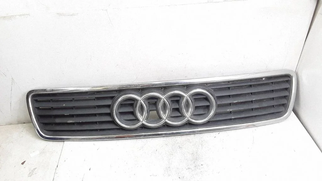 Front grill – Audi A4 S4 B5 8D (1994-1999)