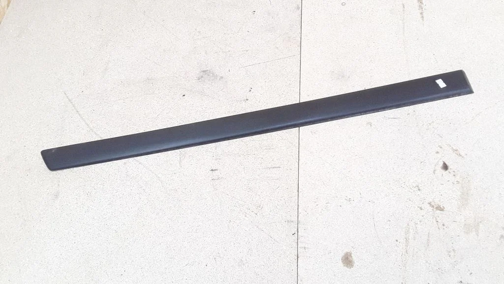 Rear door trim (molding) – Ford Galaxy (2000-2006)