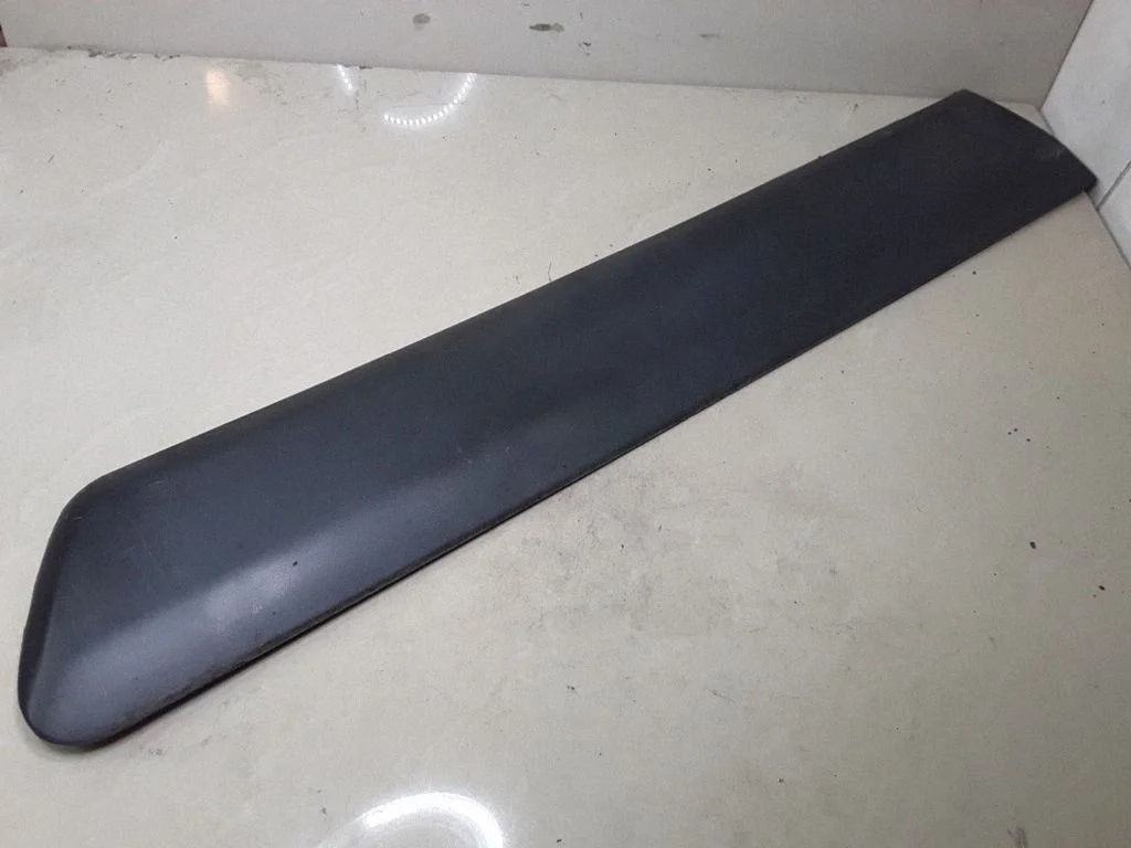 Tagaukse liist (mold) – Opel Frontera B (1998-2004)