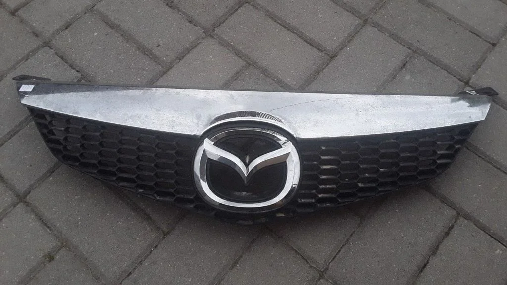 Front grill GR1L50712