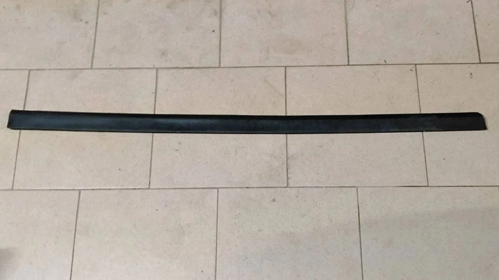 Front door trim (molding) 3C0854939