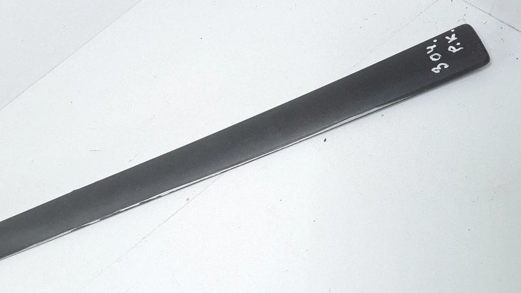 Esiukse liist (mold) 3M51R20938AC