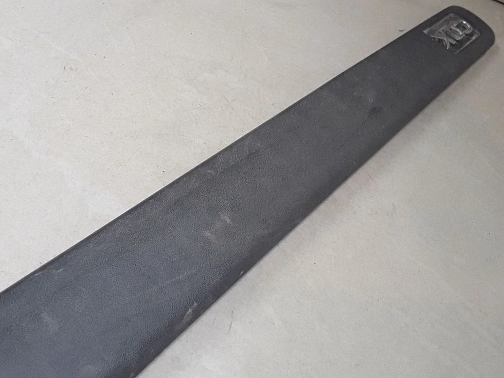Front door trim (molding) 90587375