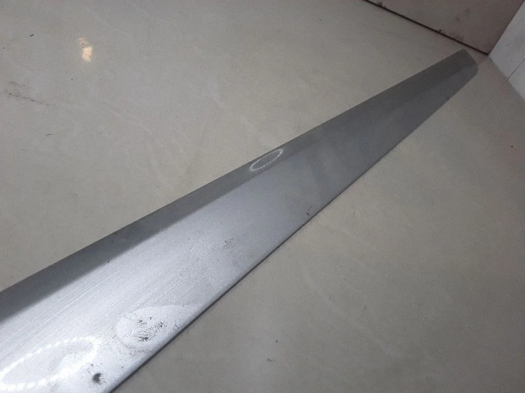 Front door trim (molding) 24461096