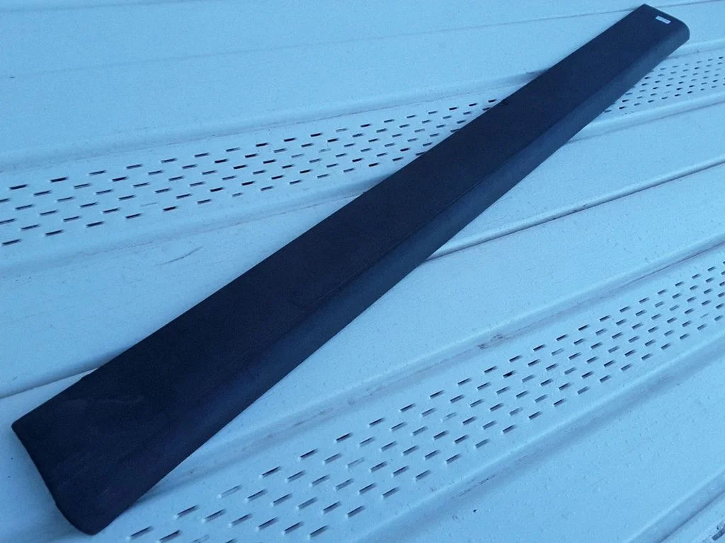 Front door trim (molding) 357853515