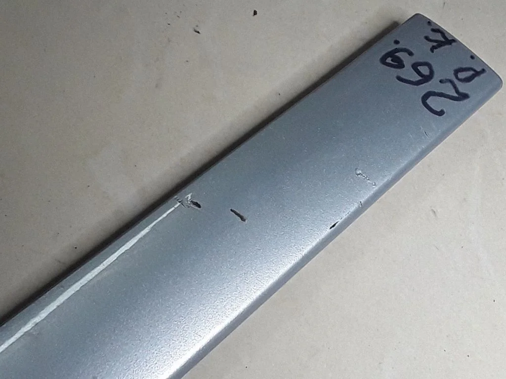 Front door trim (molding) 4B0853953A