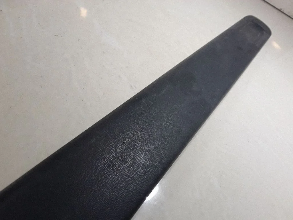 Front door trim (molding) 90587376