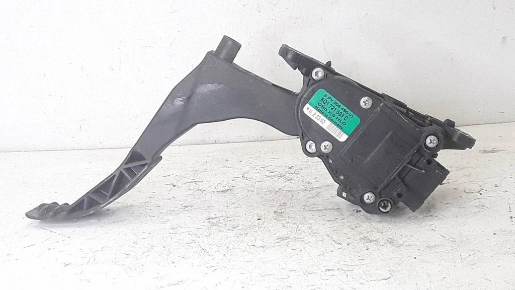 Accelerator throttle pedal 6Q1721503C
