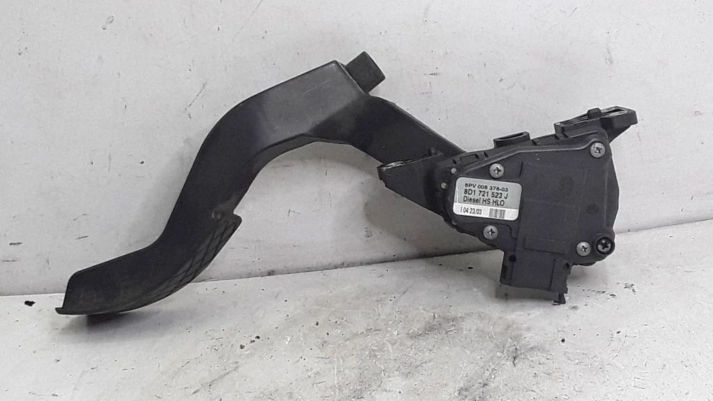 Accelerator throttle pedal 8D1721523J
