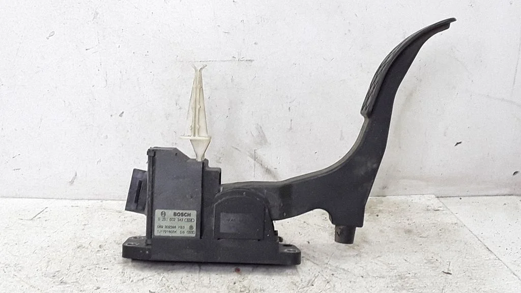 Accelerator throttle pedal 1J1721503K