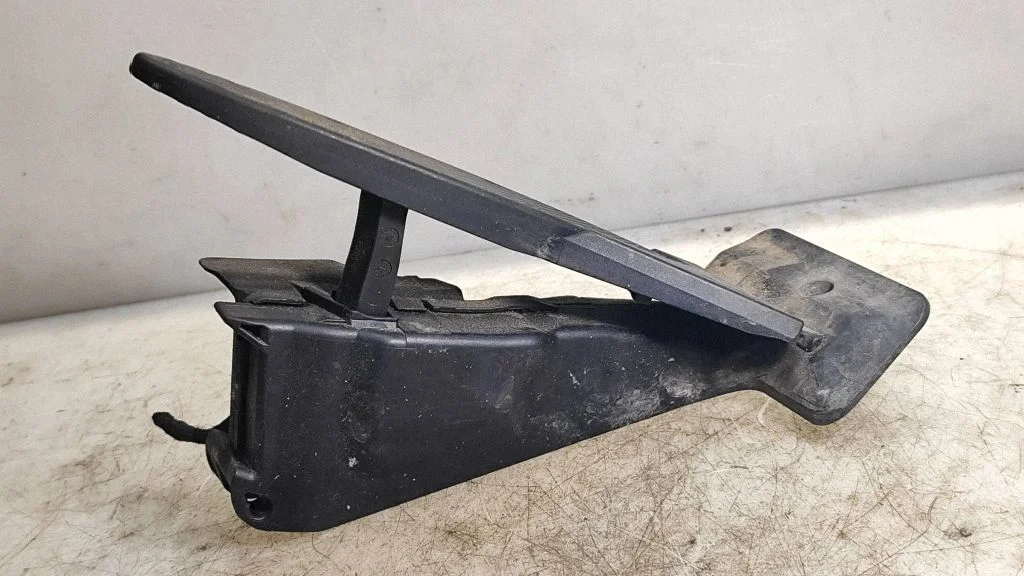 Gaasipedaal 6853177