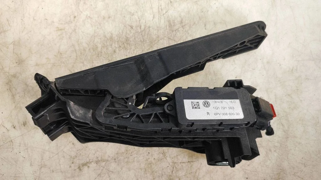Accelerator throttle pedal 1q1721503