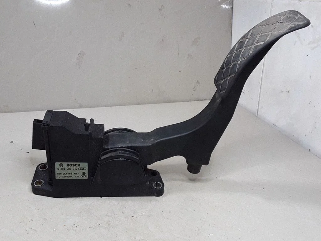 Accelerator throttle pedal 1J1721503K