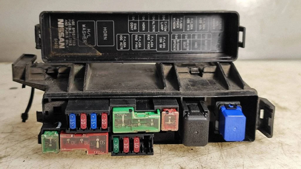 Fuse box set – Nissan Murano Z50 (2002-2008)