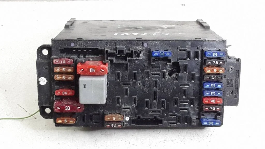 Fuse box set – Mercedes-Benz C-Class W203 (2000-2007)