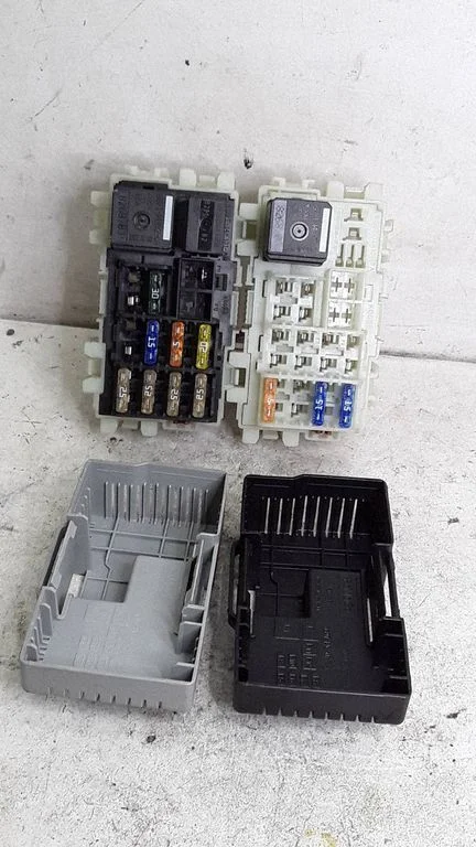 Fuse box set – Ford Mondeo MK IV (2007-2014)