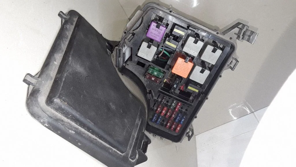 Fuse box set – Saab 9-3 Ver1 (1998-2005)