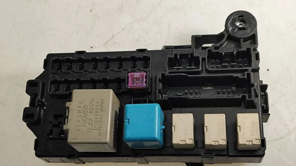 Fuse box set