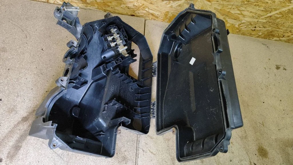 Fuse box set – Audi A6 Allroad C6 (2006-2011)