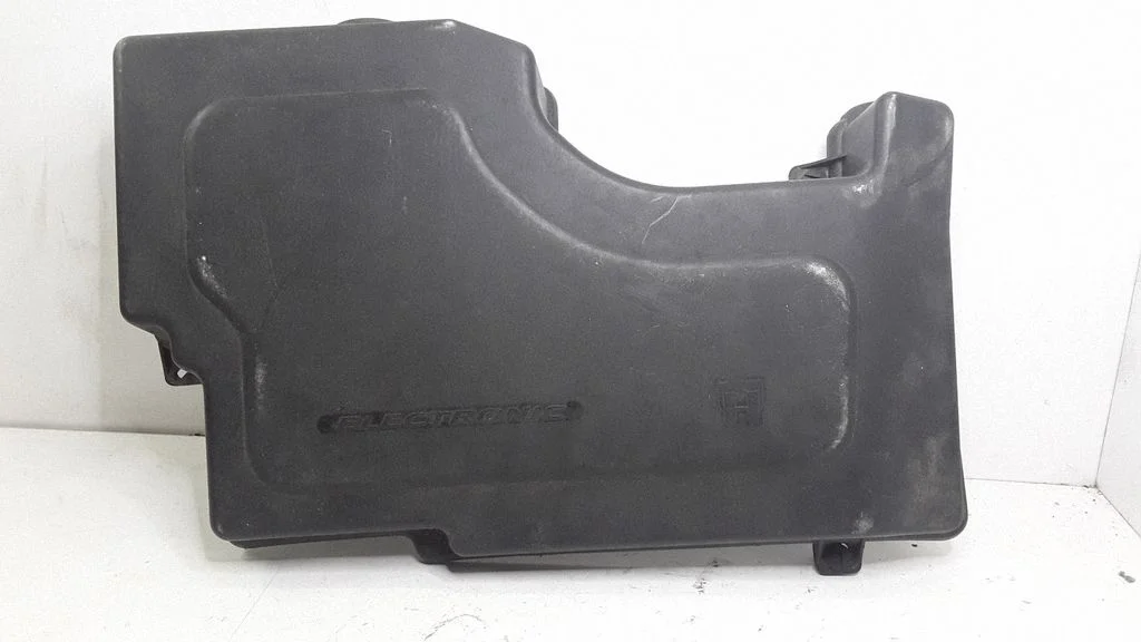 Fuse box cover – Citroen C5 (2005-2008)
