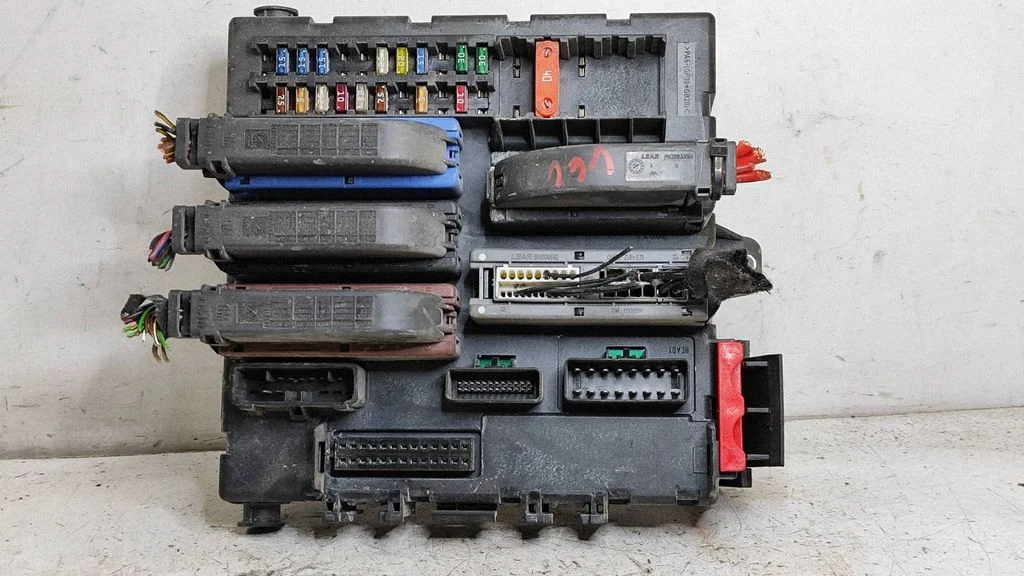 Fuse box set – Opel Vectra C (2002-2005)