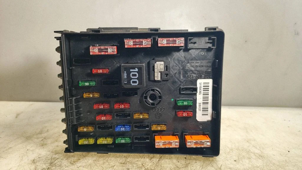 Fuse box set – Volkswagen Passat B6 (2005-2010)