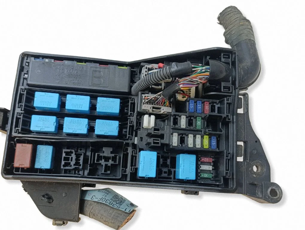 Fuse module 8921153020