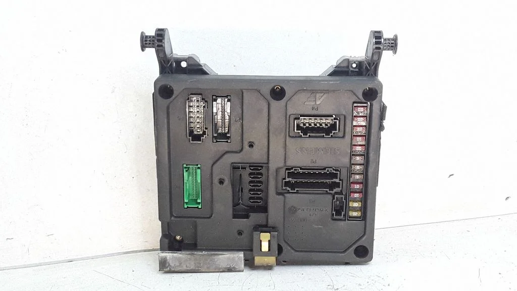 Fuse module 7M0962258K