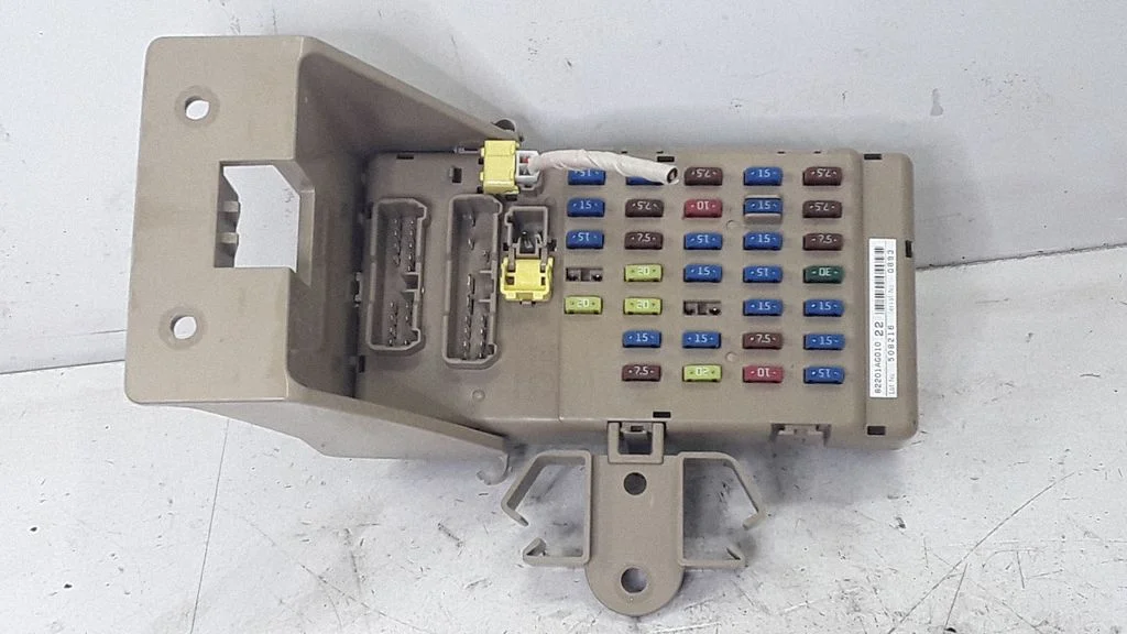 Fuse module 82201AG010
