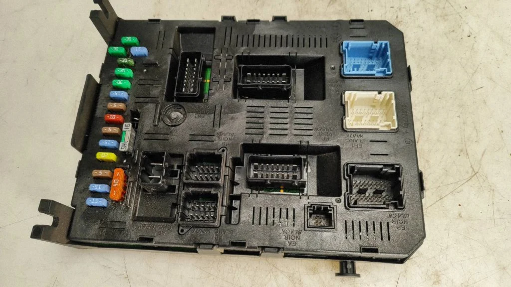 Comfort/convenience module 9663510180