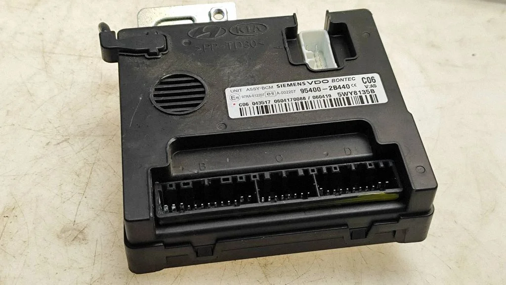 Comfort/convenience module 954002B440